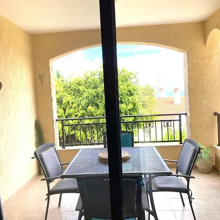 Apartment Pool & Relax Pissouri